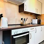 Robinien Apartment- 4 Personen- 2 Schlafzimmer- Parkplatz- Waschmaschine 아파트 *