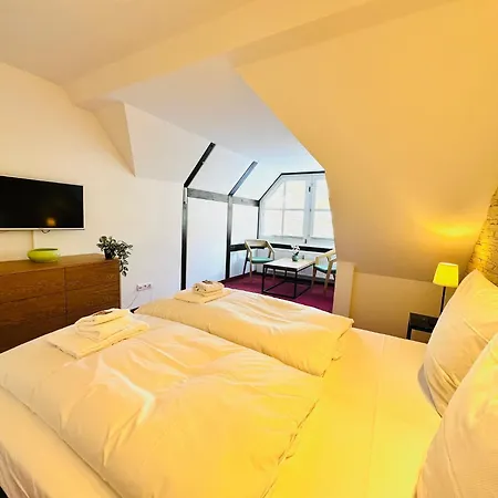 Robinien Apartment- 4 Personen- 2 Schlafzimmer- Parkplatz- Waschmaschine Appartement Wolfsbourg
