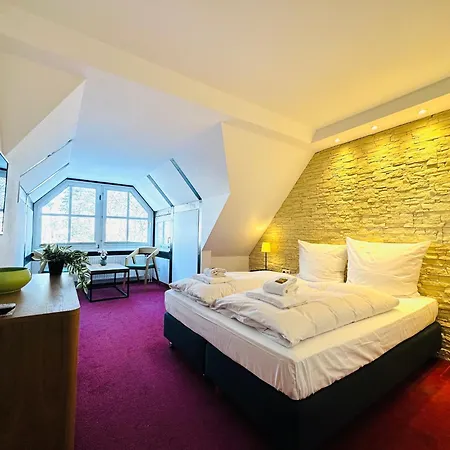Appartement Robinien Apartment- 4 Personen- 2 Schlafzimmer- Parkplatz- Waschmaschine Wolfsbourg