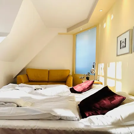 Appartement Robinien Apartment- 4 Personen- 2 Schlafzimmer- Parkplatz- Waschmaschine Wolfsbourg