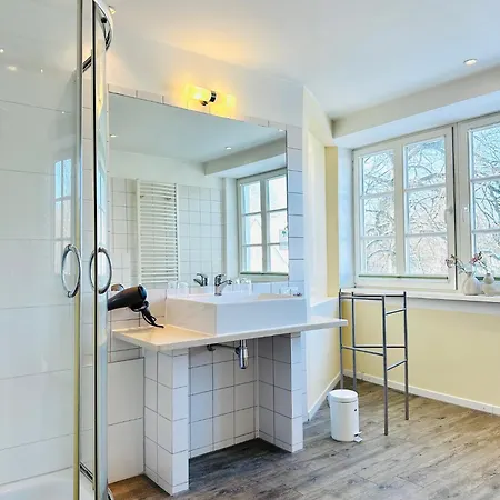 Robinien Apartment- 4 Personen- 2 Schlafzimmer- Parkplatz- Waschmaschine Apartment *