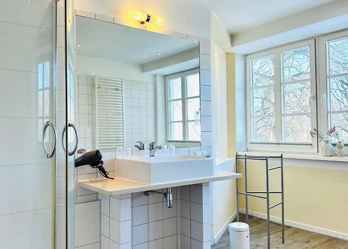 Robinien Apartment- 4 Personen- 2 Schlafzimmer- Parkplatz- Waschmaschine Apartment *