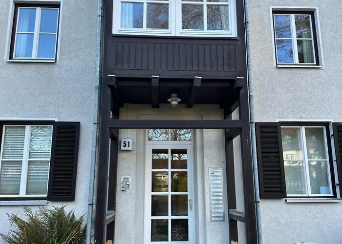 Appartement Robinien Apartment- 4 Personen- 2 Schlafzimmer- Parkplatz- Waschmaschine Wolfsbourg